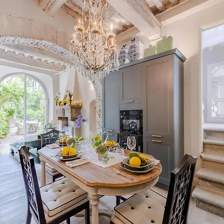 Luxury With Private Garden Inside * Lucca