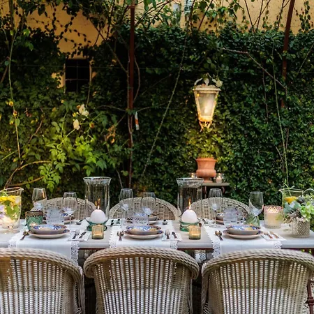Luxury With Private Garden Inside *
