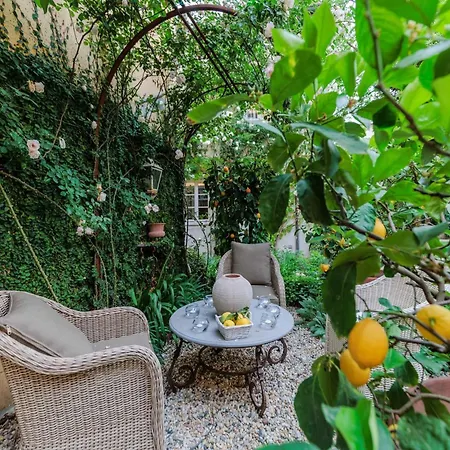 Apartman Luxury With Private Garden Inside *
