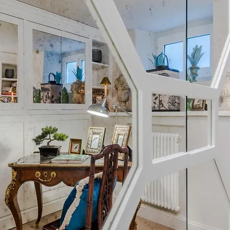 Apartman Luxury With Private Garden Inside Lucca